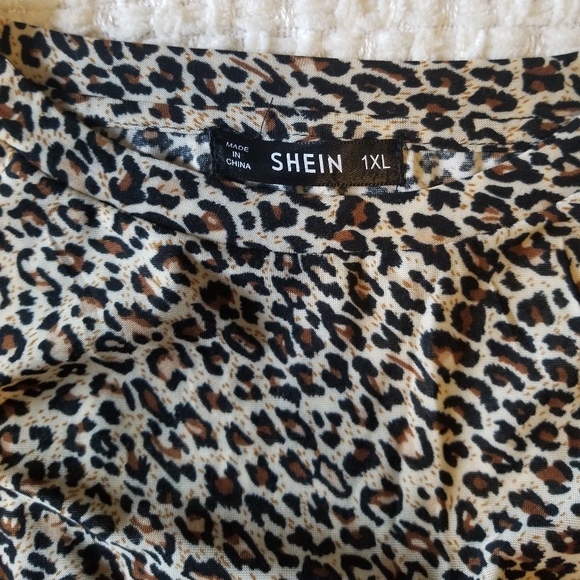 🆕️ Leopard Crop - Picture 5 of 5